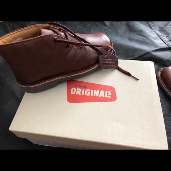 clarks chestnut leather boots